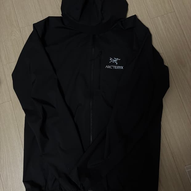 아크테릭스 스쿼미시 블랙 사파이어