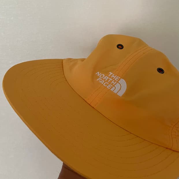 North face throwback tech hat