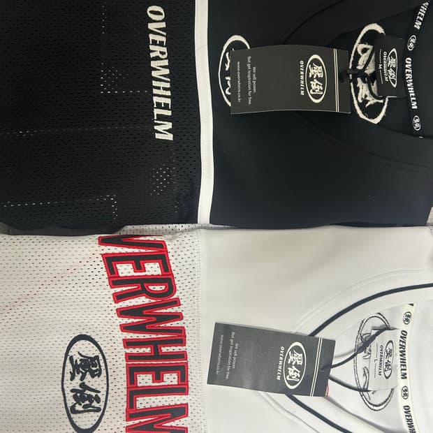 압도 검정 럭비티