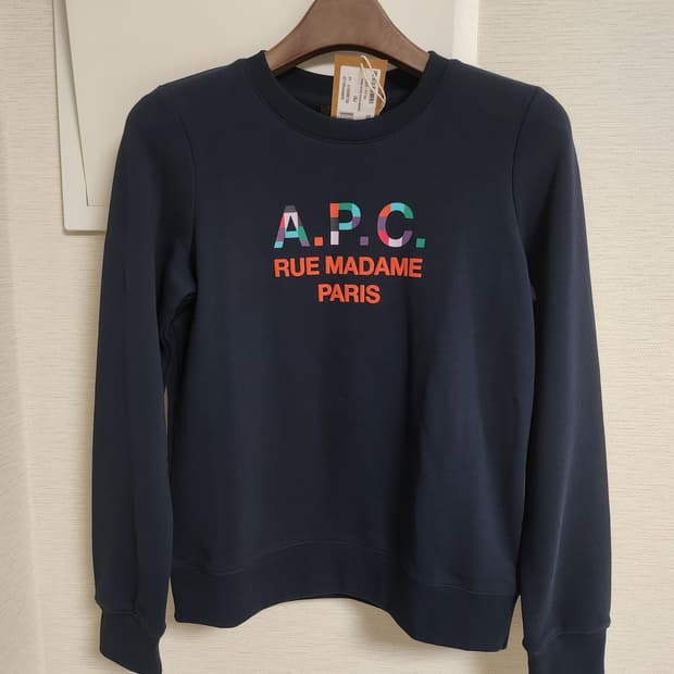 새상품) apc 아페쎄 로고 여성 맨투맨 xs
