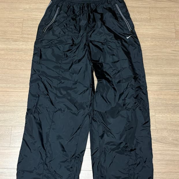 2000's 나이키 나일론 트랙팬츠 검정 색상