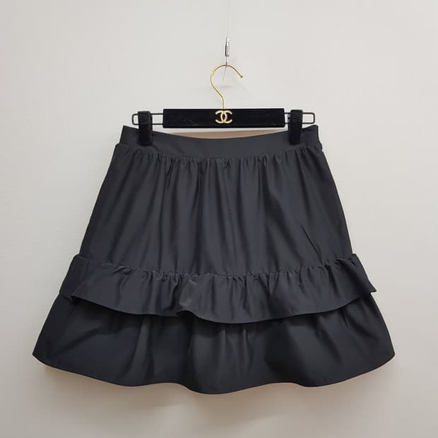 구호플러스 2024 프릴 미니 스커트 1사이즈