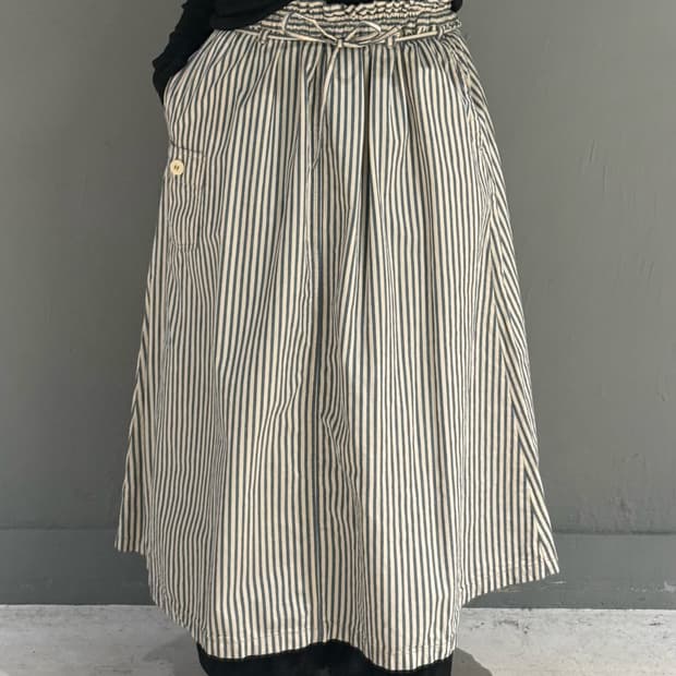 Hickory pattern pocket point skirt