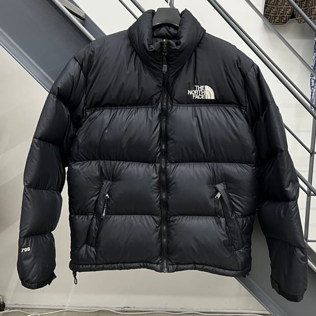 노스페이스 700 블랙 눕시 패딩