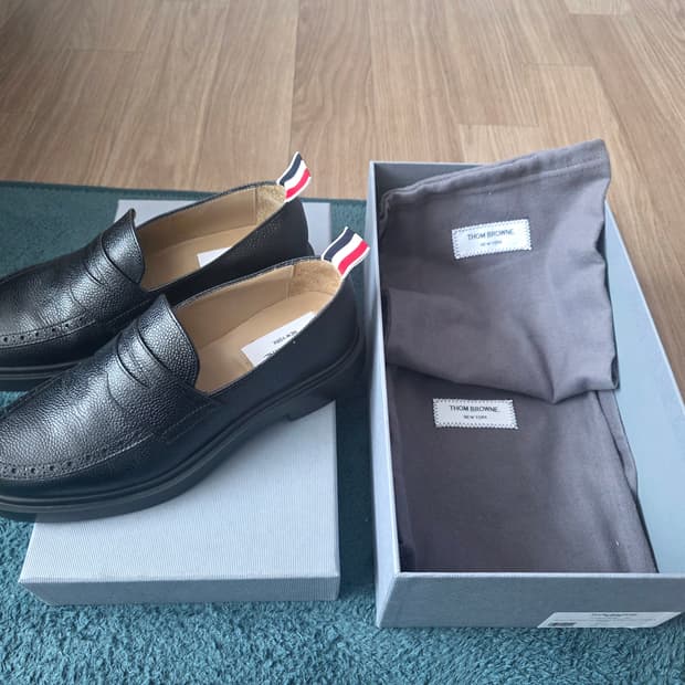 톰브라운 페블그레인 페니로퍼 여성 37.5