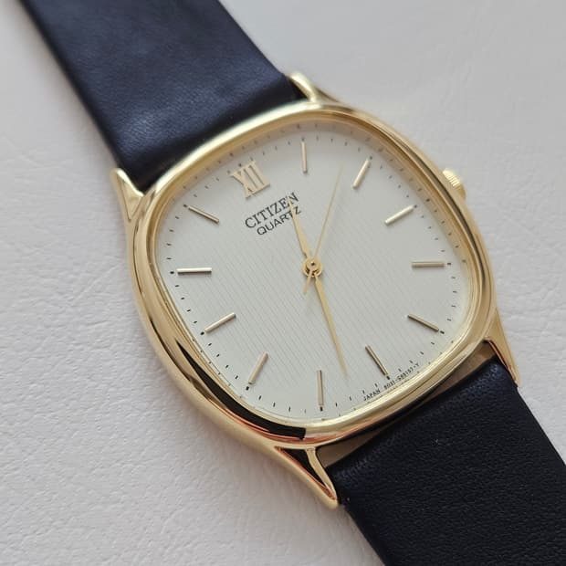 빈티지 시티즌 쿼츠 금장 가죽 시계 민트급