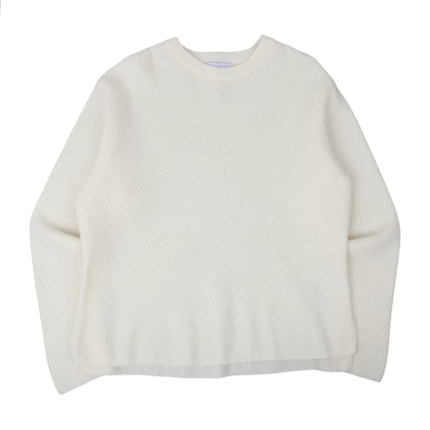 솔리드옴므 22fw 크로스케이블 니트 스웨터