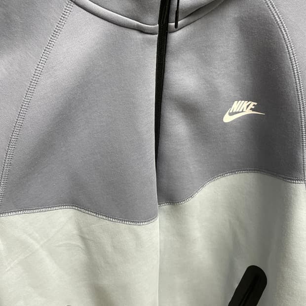 나이키 테크팩 후드집업
