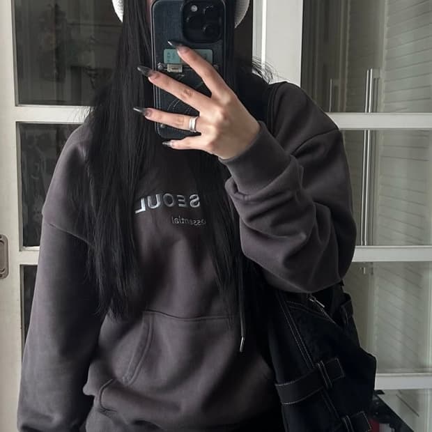 킴서울 후드티