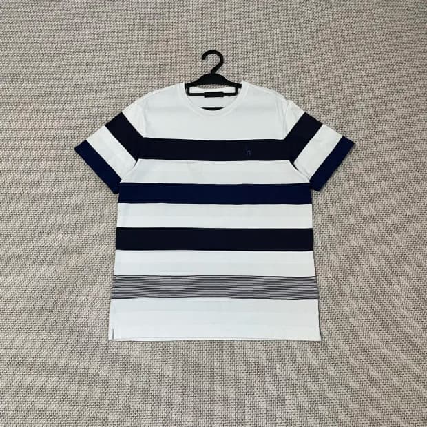 L 헤지스 라운드 반팔티 N.8501