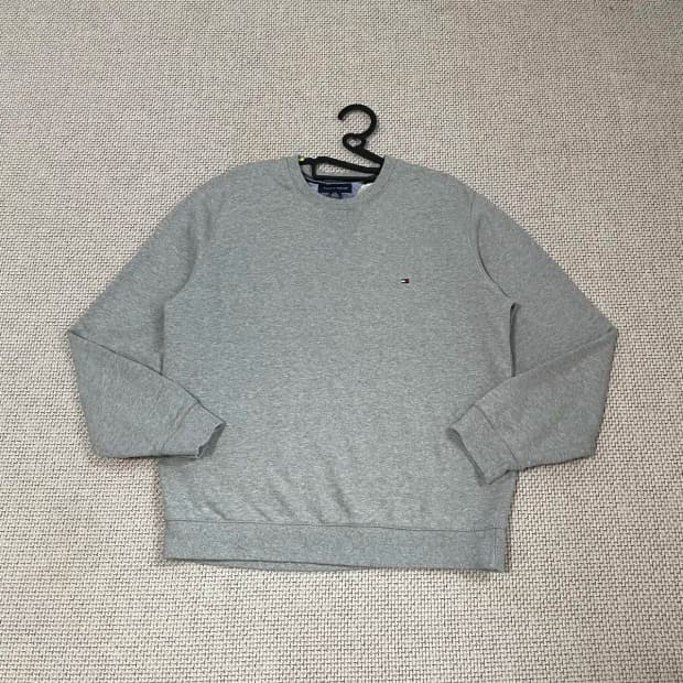 L 타미힐피거 라운드 맨투맨 N.8575