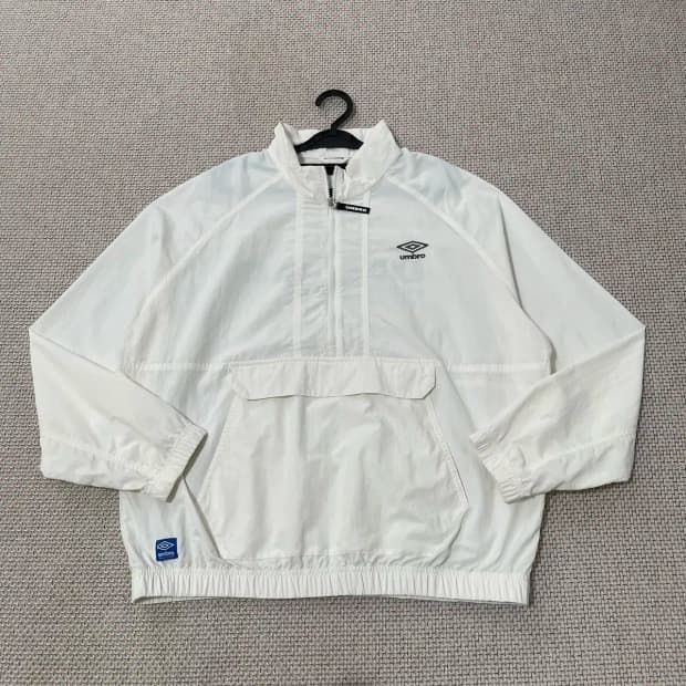 L 엄브로 바람막이 웜업 N.8820