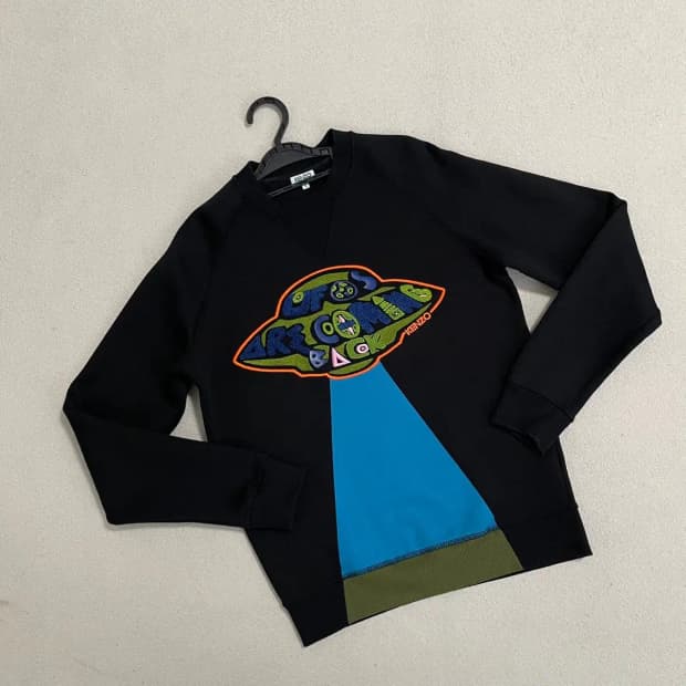 S 겐조 UFO 라운드 맨투맨 B.4153