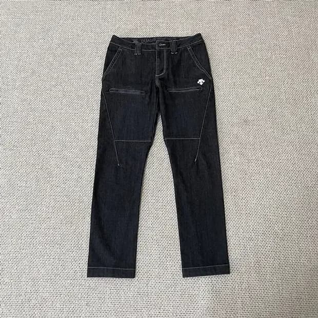 31 데상트 DUALIS 청바지 하의 N.6137