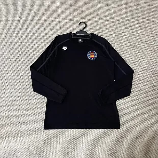 M 데상트 RFEDI 기능성 맨투맨 N.6341