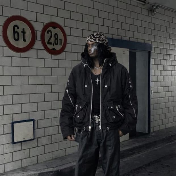 SURGERY ICARUS PARACHUTE 이카루스 패러슈트 봄버