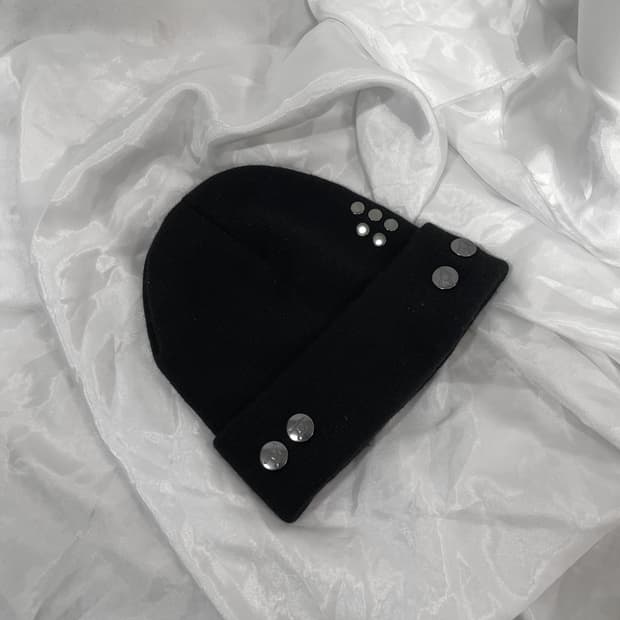 dimoir beanie