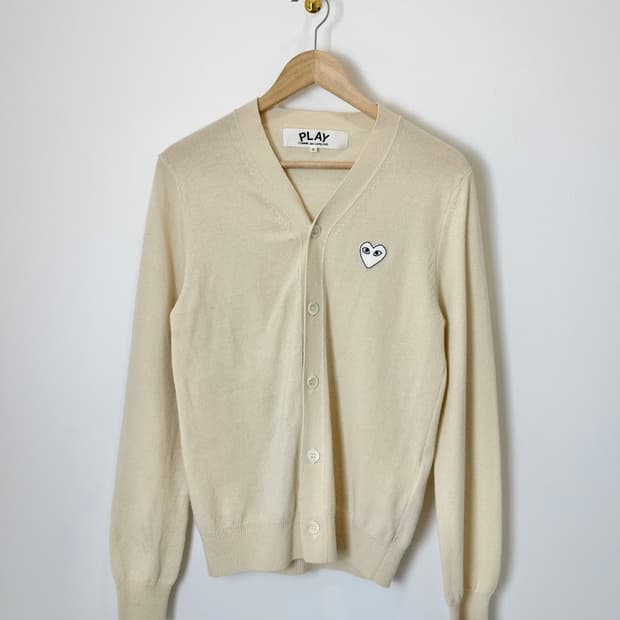 꼼데가르송 화이트와펜 가디건 아이보리