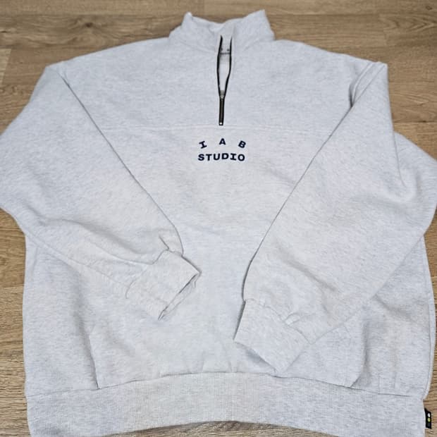 IAB STUDIO 하프집업 맨투맨티 L