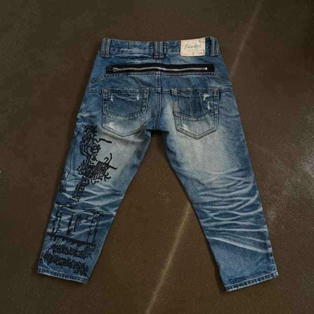 CHIIAGUN PRINTED Capri Jeans