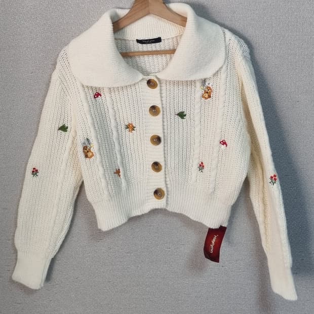 새상품) 실측 L (77) 화이트 자수 크롭 니트 가디건
