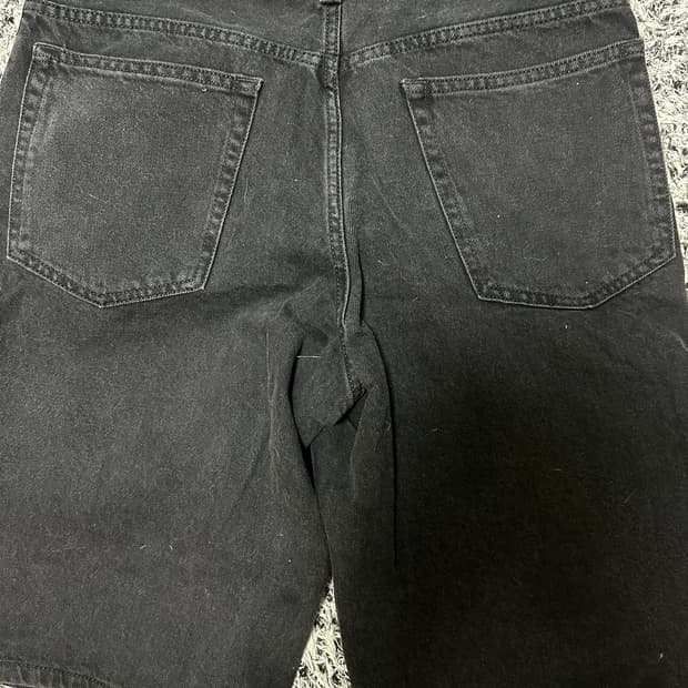 자라 반바지 팔아요!