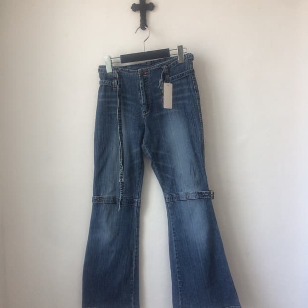 Belted denim pants