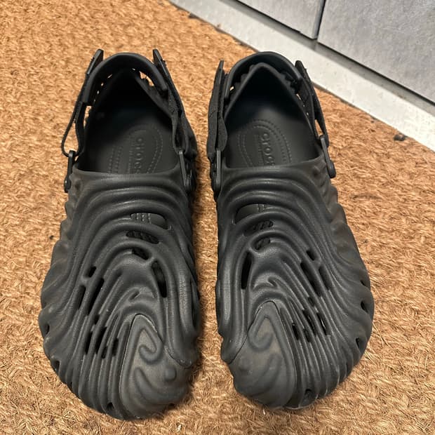 살레헤 벰버리 크록스 블랙 280