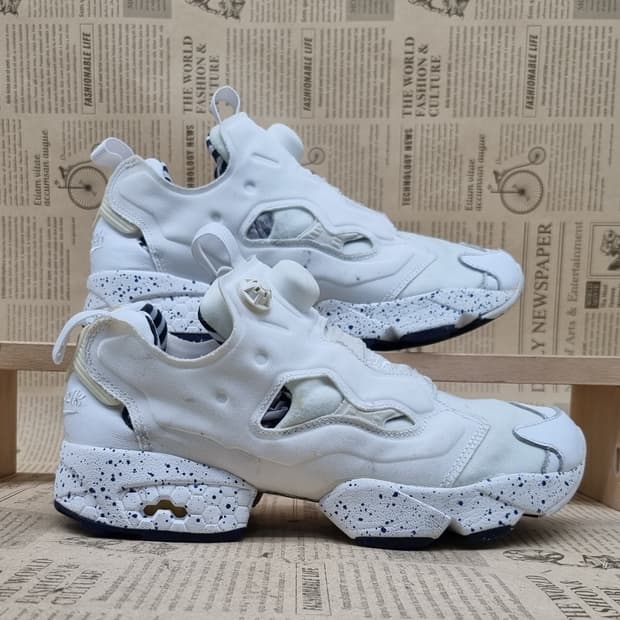 리복 인스타펌프 여성운동화235 