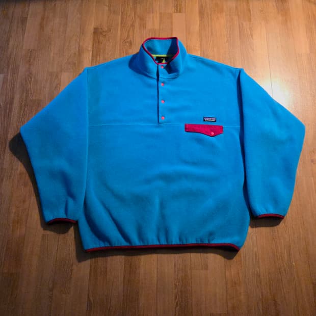 (XL)파타고니아 스카이블루/레드 신칠라 플리스