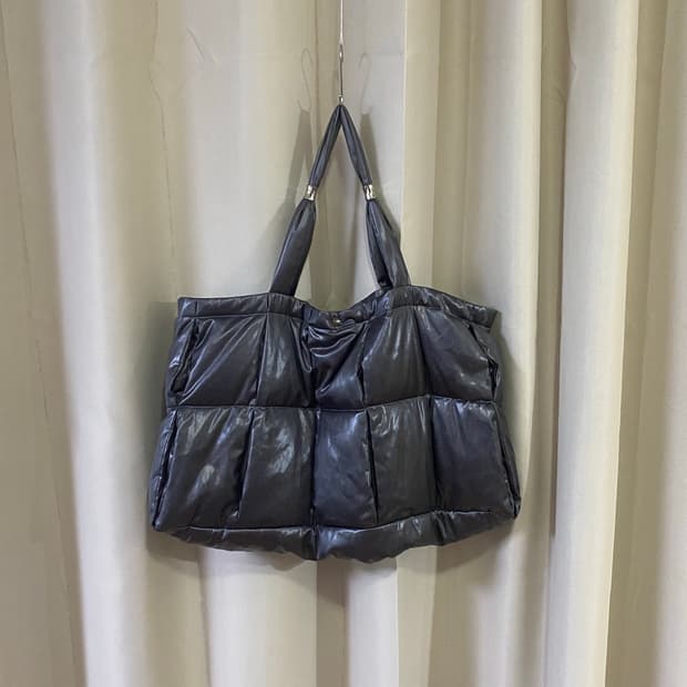 22fw 8on8 padded quilted tote bag