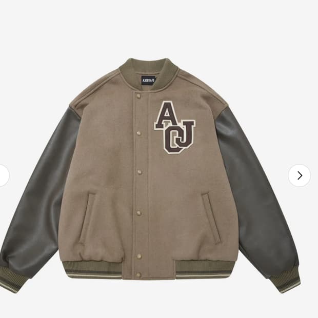 (아조바이아조)
Oversized Varsity StadiumJacket