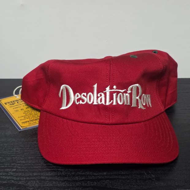 프리휠러스 데솔레이션로우 별주 자수 모자 벤트캡 레드