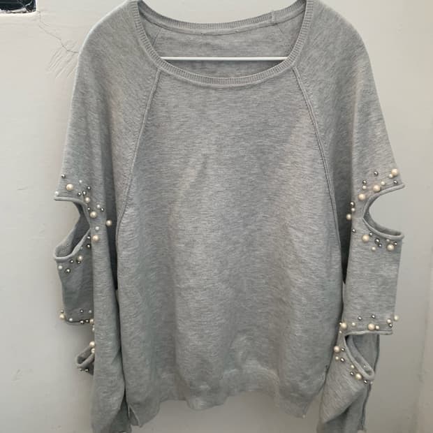 절개 진주 니트