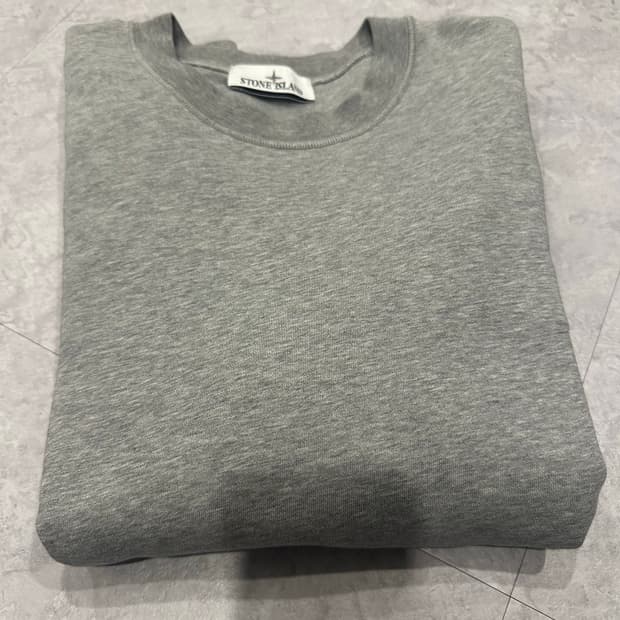 스톤아일랜드 / 22FW 그레이 맨투맨 / L
