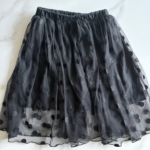블랙 도트 미디 샤 스커트