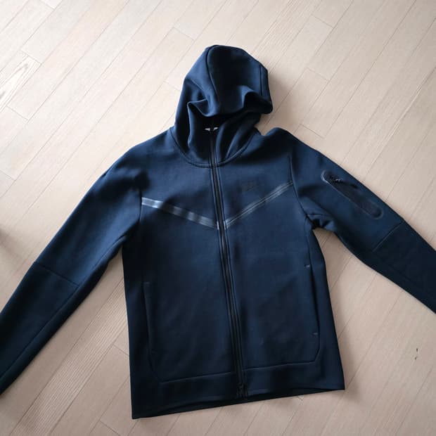 나이키 테크 플리스 후디 집업 블랙 L  V시즌