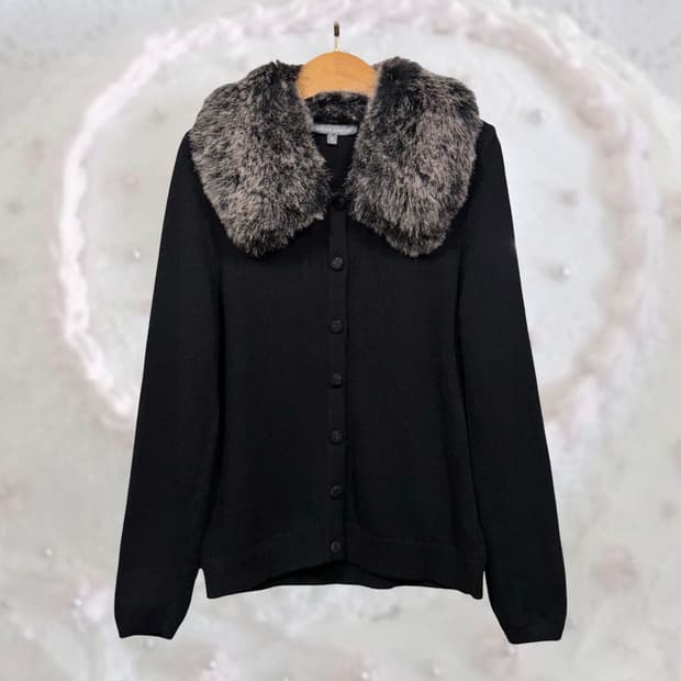 Laura ashley 로라애슐리 에코 퍼 트리밍 블랙 가디건