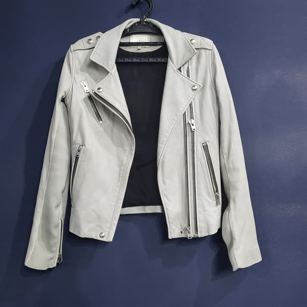 이로 양가죽 니트자켓