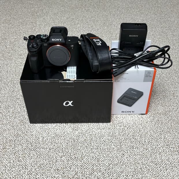 a7m4 4880컷 풀박스+충전기