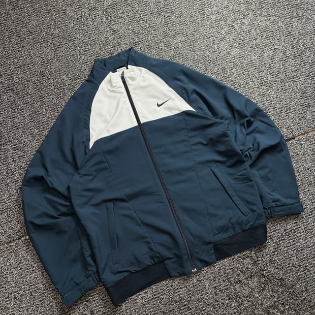 00s 나이키 스우시 올드스쿨 배색 박시핏 바람막이 2589