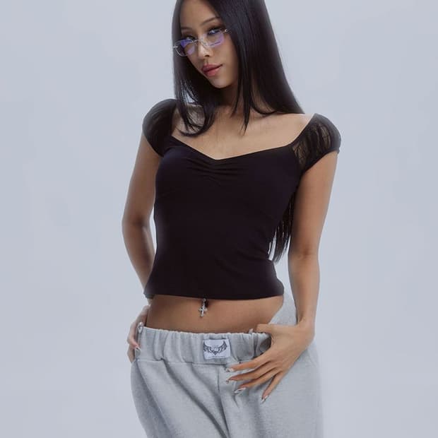 길라아카이브 PUFF SLEEVE TOP