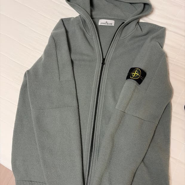 스톤아일랜드 니트 후드집업