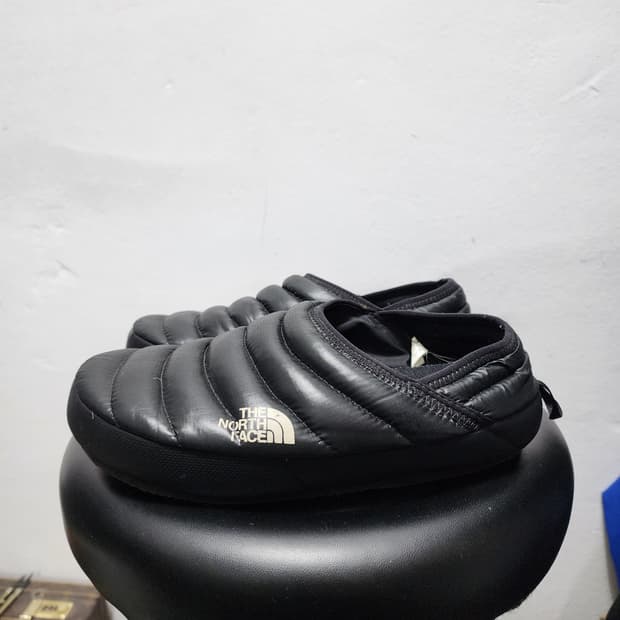 노스페이스 눕시 패딩 뮬 250