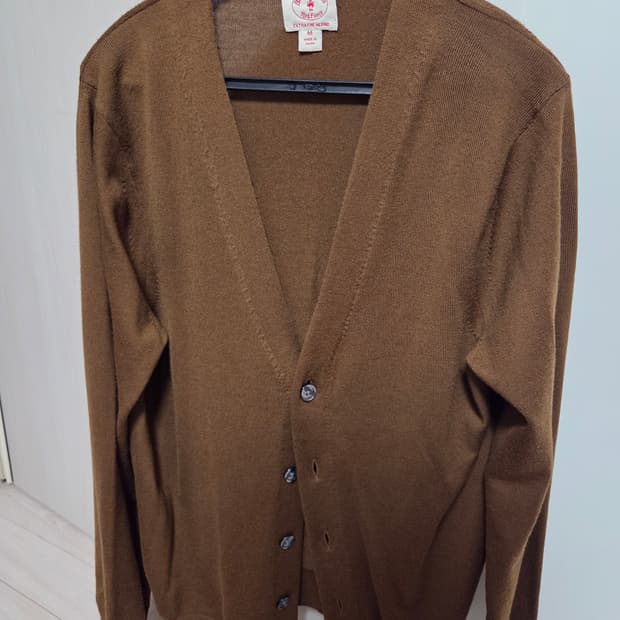 브룩스브라더스 메리노울 가디건 판매합니다.