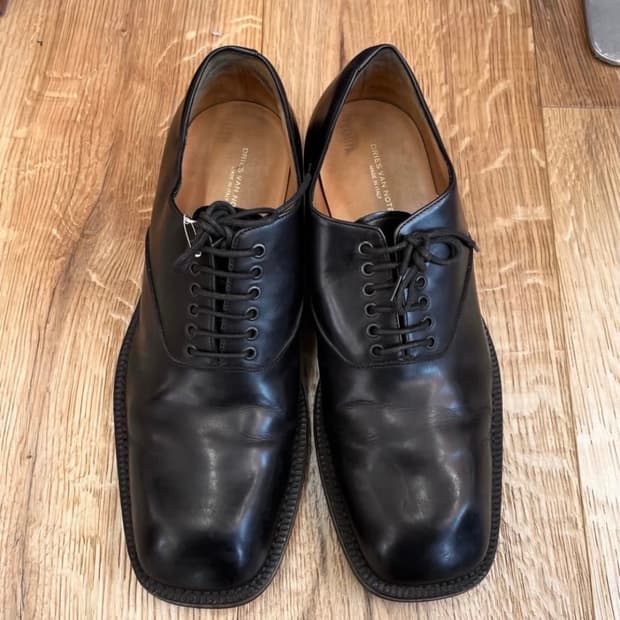 드리스반노튼 스퀘어토 더비 eu40