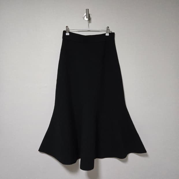 유어네임히얼 2024 머메이드 스커트 / 여성 스커트/ 여자 치마