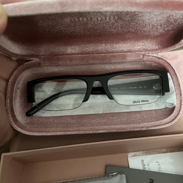 미우미우 브데트 새상품