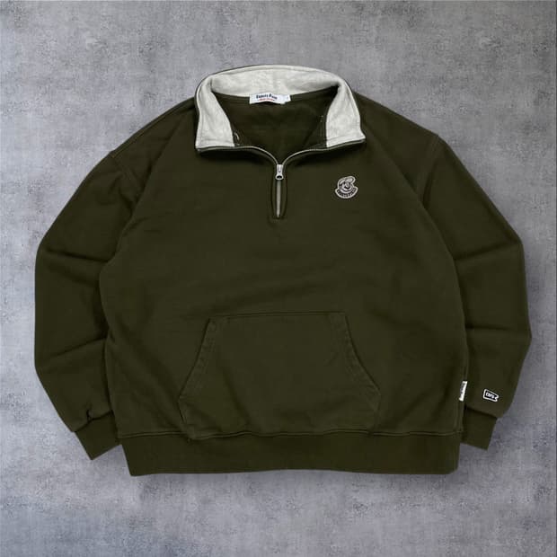 이벳필드 카키 컬러 스몰 로고 하프집업 맨투맨