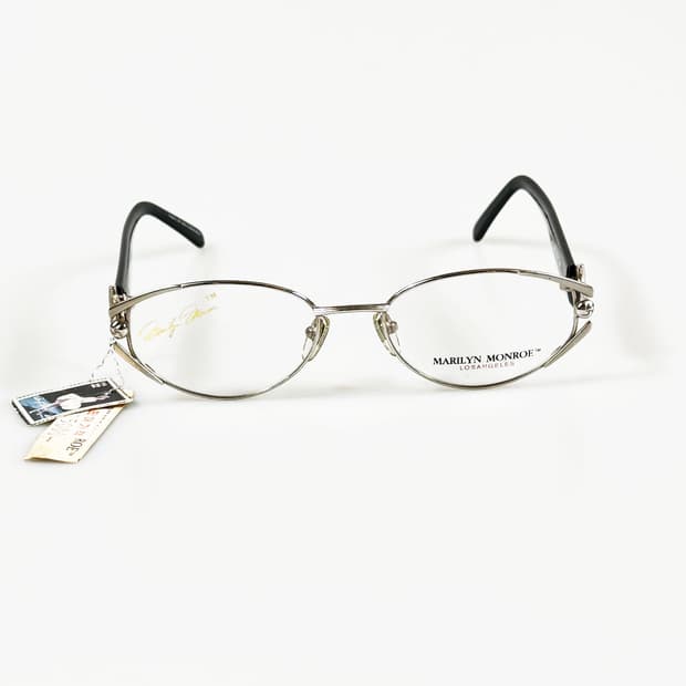 90s Marilyn Monroe 실버 오벌 슬림 프레임 빈티지 안경